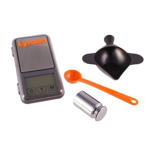Die Lyman Pocket Touch Digital Scale Set ist kompakt, präzise und bietet mit Trichterpfanne, Kalibriergewicht und Pulverlöffel einfache Messungen bis 1500 grains.