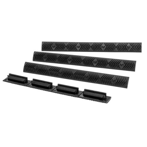 Les couvertures M-LOK WedgeLoK d'ERGO offrent une surface de préhension antidérapante, protègent les emplacements inutilisés et sont compatibles avec les garde-mains MLOK.