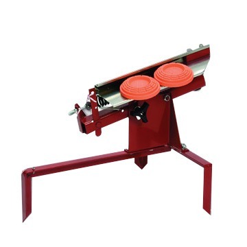 Le TRIUS Birdshooter 2 Trap est léger, facile à utiliser, et permet de lancer des cibles en un seul mouvement, parfait pour les tireurs occasionnels.