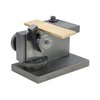 Le SERIES II STONING FIXTURE te permet d'ajuster précisément l'angle des marteaux pour un tir net et contrôlé, avec des adaptateurs interchangeables pour plus de polyvalence.