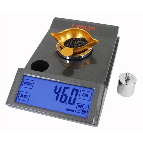 La balance électronique Pro-Touch 1500 de Lyman offre un écran tactile facile à utiliser, précision de 1/10 grain, capacité de 1500 grains et une protection contre la poussière.