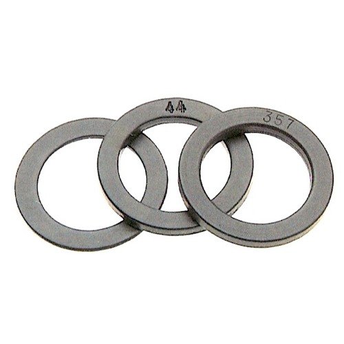 Le Redding Die Spacer Kit te permet d'ajuster facilement la profondeur de tes douilles pour un rechargement précis et efficace, améliorant ainsi tes performances de tir.