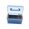 La HANDLE CARRY RIFLE AMMO BOX offre protezione per i proiettili, maniglia pieghevole e design impilabile, ideale per trasportare munizioni con sicurezza.