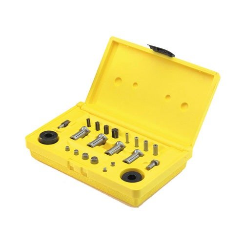 Cette mallette en plastique durable offre des emplacements pour 4 collets, 4 pilotes de trimmer, 4 outils de chanfreinage et plus, pour un rangement organisé.