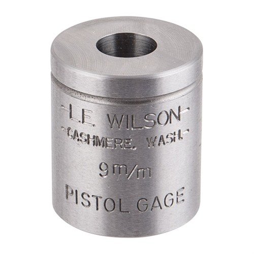 Der WILSON PISTOL MAX CASE GAGE hilft dir, wichtige Masse deiner Patronen wie Munddurchmesser und Gesamtlänge präzise zu überprüfen und oversizing zu vermeiden.