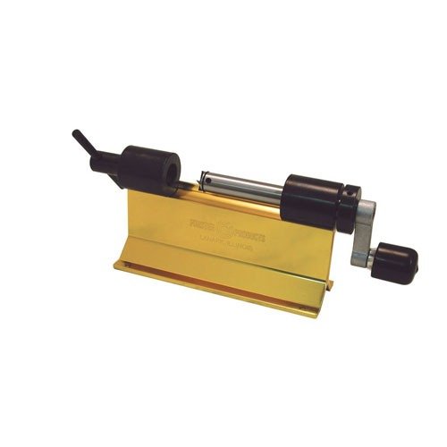 Il Forster Case Trimmer è uno strumento versatile per la ricarica, ideale per la rifilatura, il deburring e la lavorazione dei casi, alimentabile con trapano.