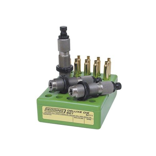 Le set de dies Redding Deluxe 30-30 Winchester comprend un die de dimensionnement complet, un die de siège standard et un die de dimensionnement de col, tous fabriqués avec précision.