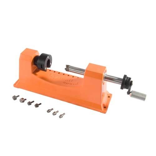 Der Lyman Universal Trimmer mit 9 Pilot Multi-Pak bietet dir präzises Trimmen für verschiedene Kaliber und sorgt für eine effiziente und einfache Handhabung.