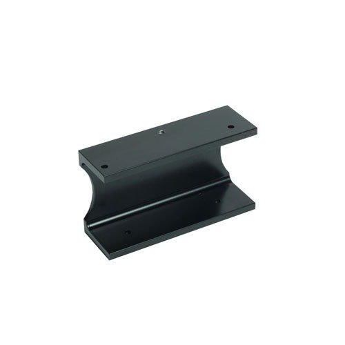 Les supports de trimmer Sinclair te permettent de positionner ton Wilson Case Trimmer à la bonne hauteur, avec une fixation facile pour un travail confortable.