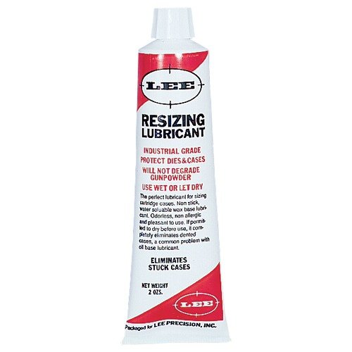Il LEE RESIZING LUBRICANT facilita il ridimensionamento delle cartucce, riducendo l'attrito e garantendo un processo fluido e senza problemi.