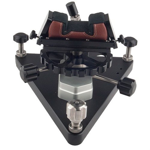 Die Sinclair Competition Shooting Rest bietet eine stabile, mobile Plattform mit einfacher Bedienung, ideal für präzises Benchrest- und F-Class-Schiessen.