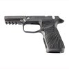 Migliora il tuo tiro con il grip module WCP320 di Wilson Combat per SIG-SAUER P320, che offre controllo superiore e riduzione del rinculo.