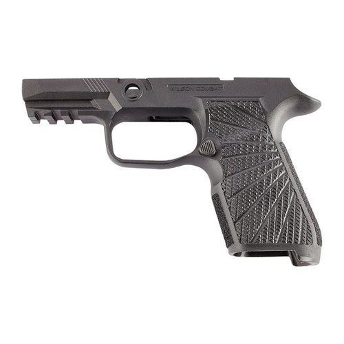 Améliore ton expérience de tir avec le WCP320 de Wilson Combat : meilleure prise, contrôle du recul, et un design ergonomique pour un port discret.