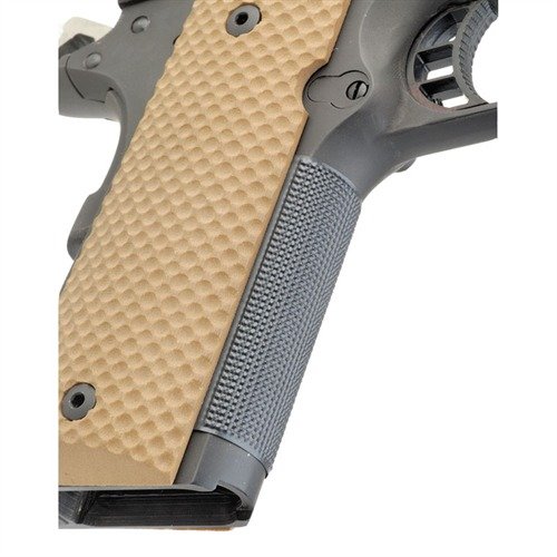 Verbessere den Grip deiner 1911 Auto in Minuten mit dem Wilson Checkered Front Strap – einfach anbringen, keine Änderungen nötig!